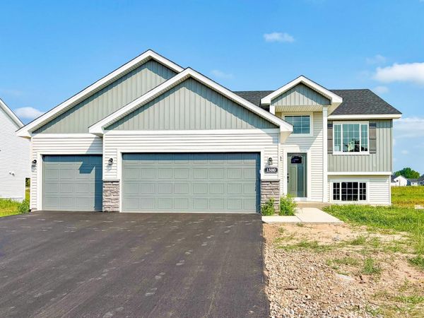 1500 Woods Road NE, Isanti, MN 55040