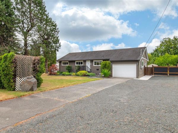 555 Holm Rd , Campbell River, BC V9W 1W5