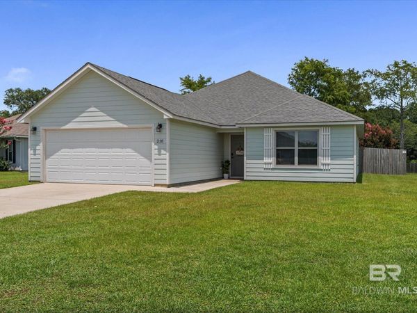 218 Lakefront Circle, Summerdale, AL 36580