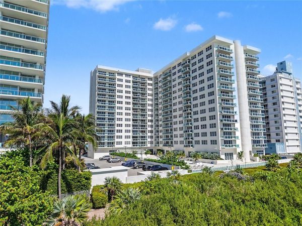 6917 Collins Ave , Unit 605, Miami Beach, FL 33141