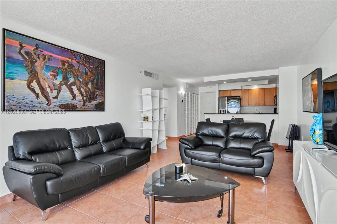 6917 Collins Ave , Unit 605, Miami Beach, FL 33141 Photo