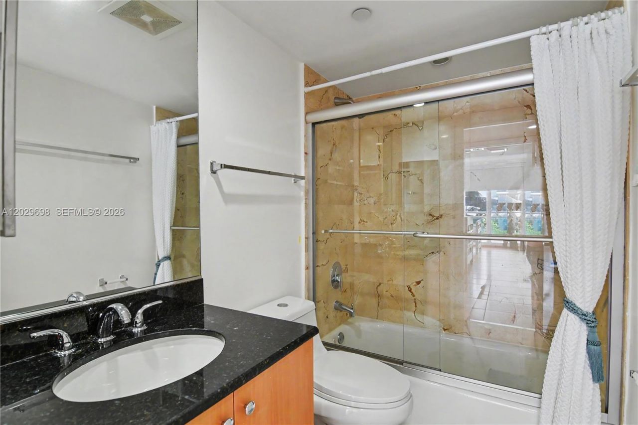 6917 Collins Ave , Unit 605, Miami Beach, FL 33141 Photo