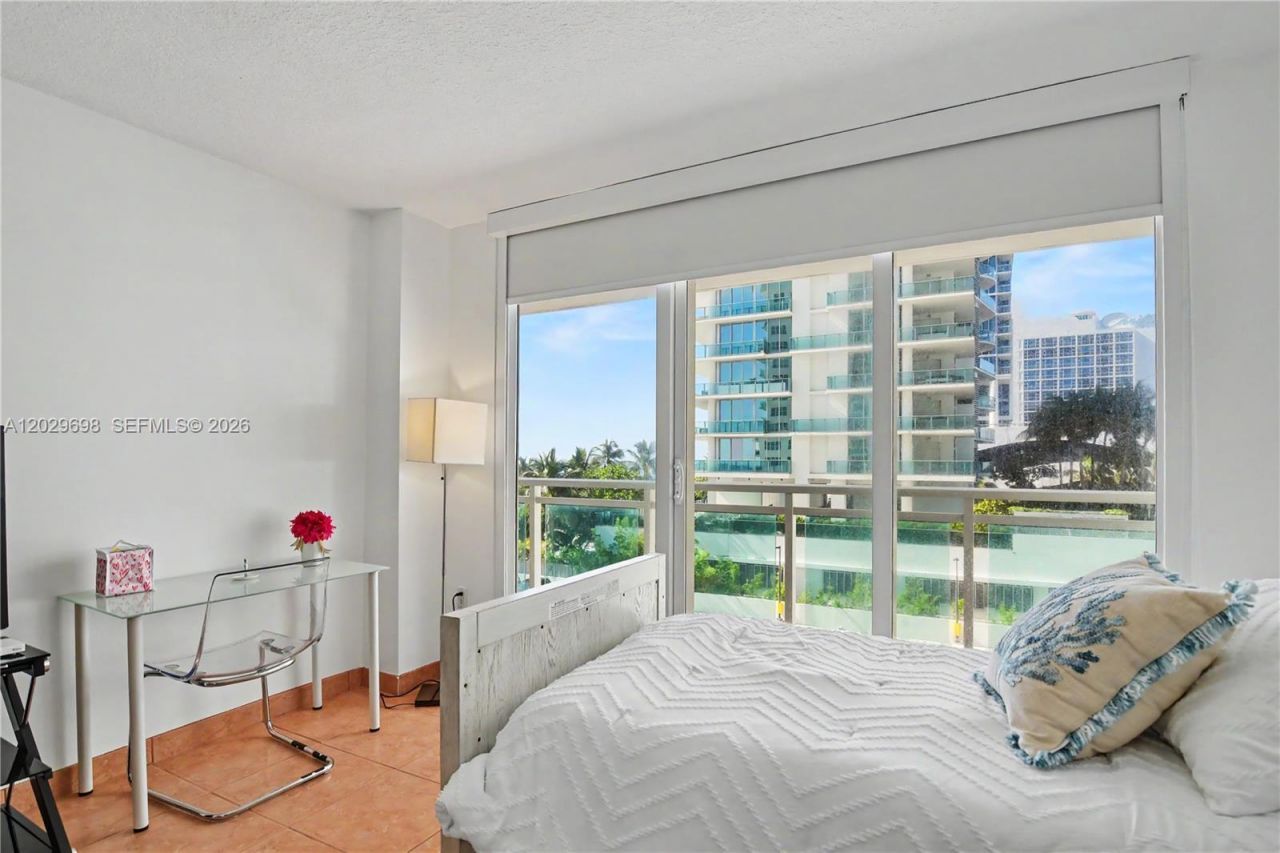 6917 Collins Ave , Unit 605, Miami Beach, FL 33141 Photo