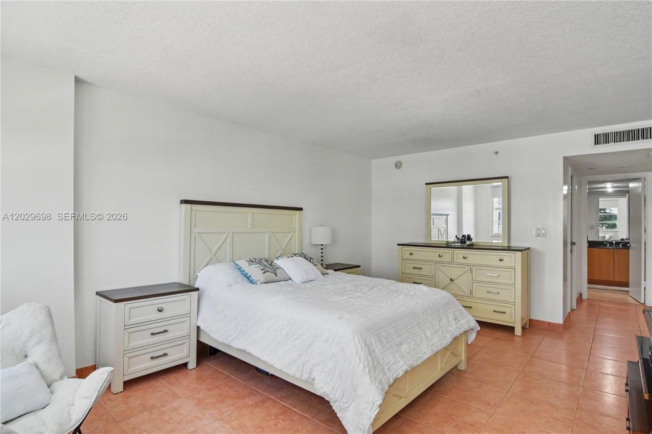 6917 Collins Ave , Unit 605, Miami Beach, FL 33141 Photo