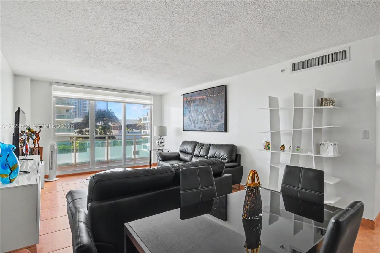 6917 Collins Ave , Unit 605, Miami Beach, FL 33141 Photo