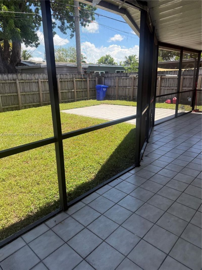 8720 NW 11th St, Pembroke Pines, FL 33024 Photo
