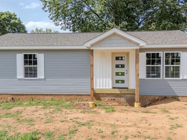 400 Lindell Street , Fredericktown, MO 63645