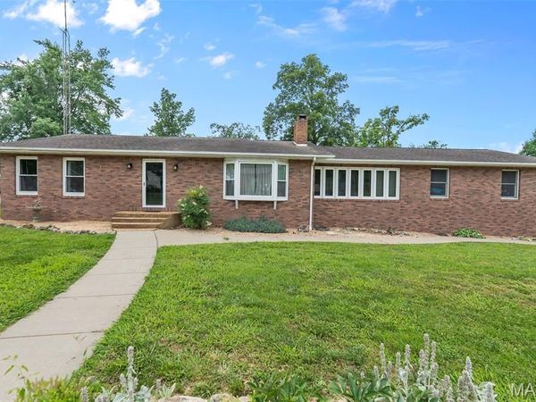 815 Ridge Drive, Perryville, MO 63775