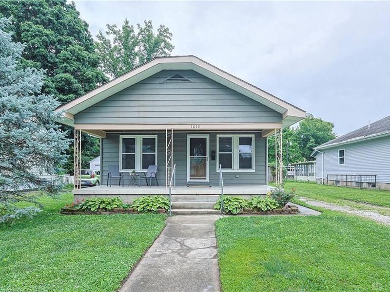 1613 Oberon Drive, Middletown, OH 45042 Photo 1
