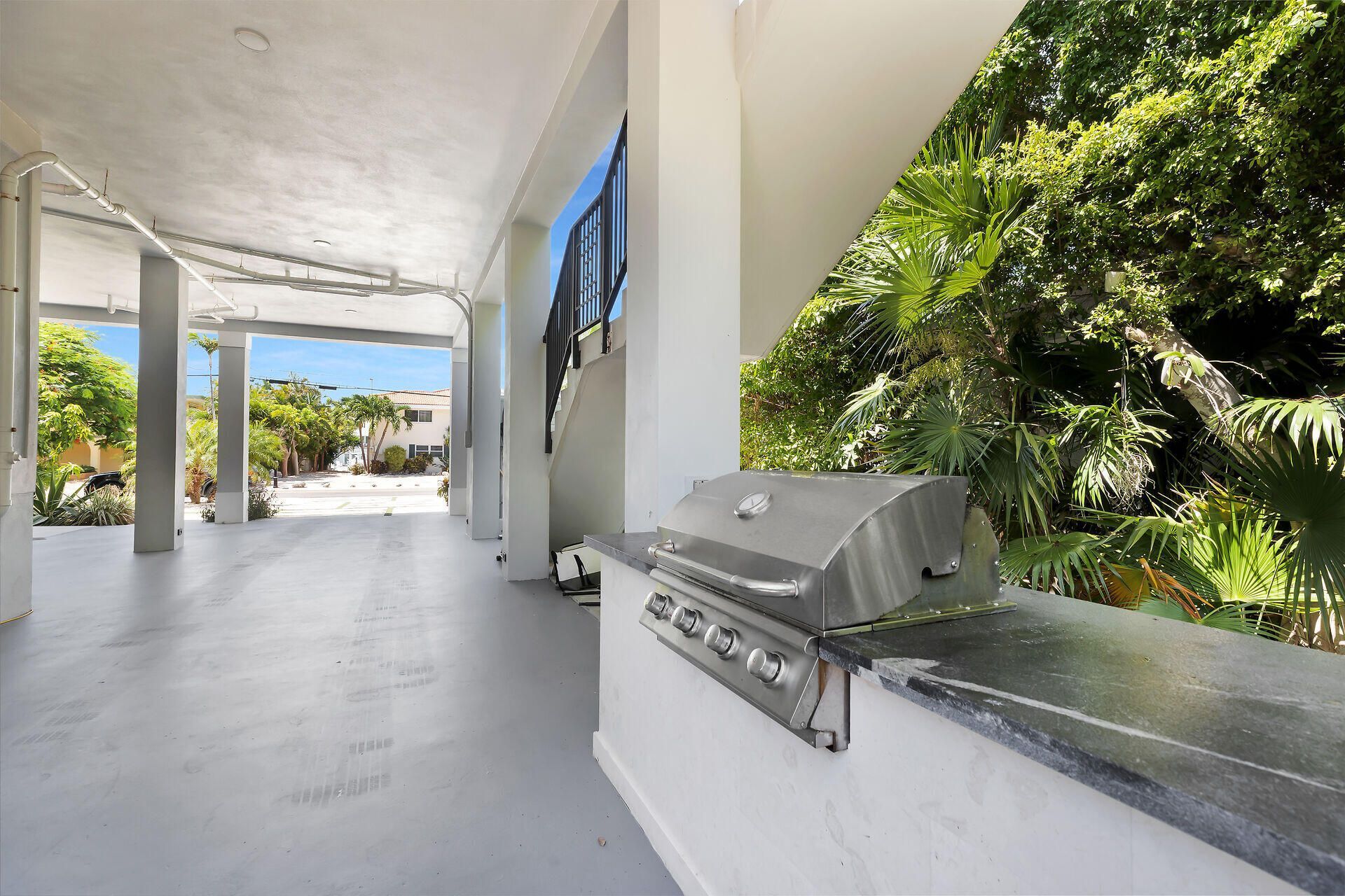 239 W Seaview Drive, Duck Key, FL 33050 Photo