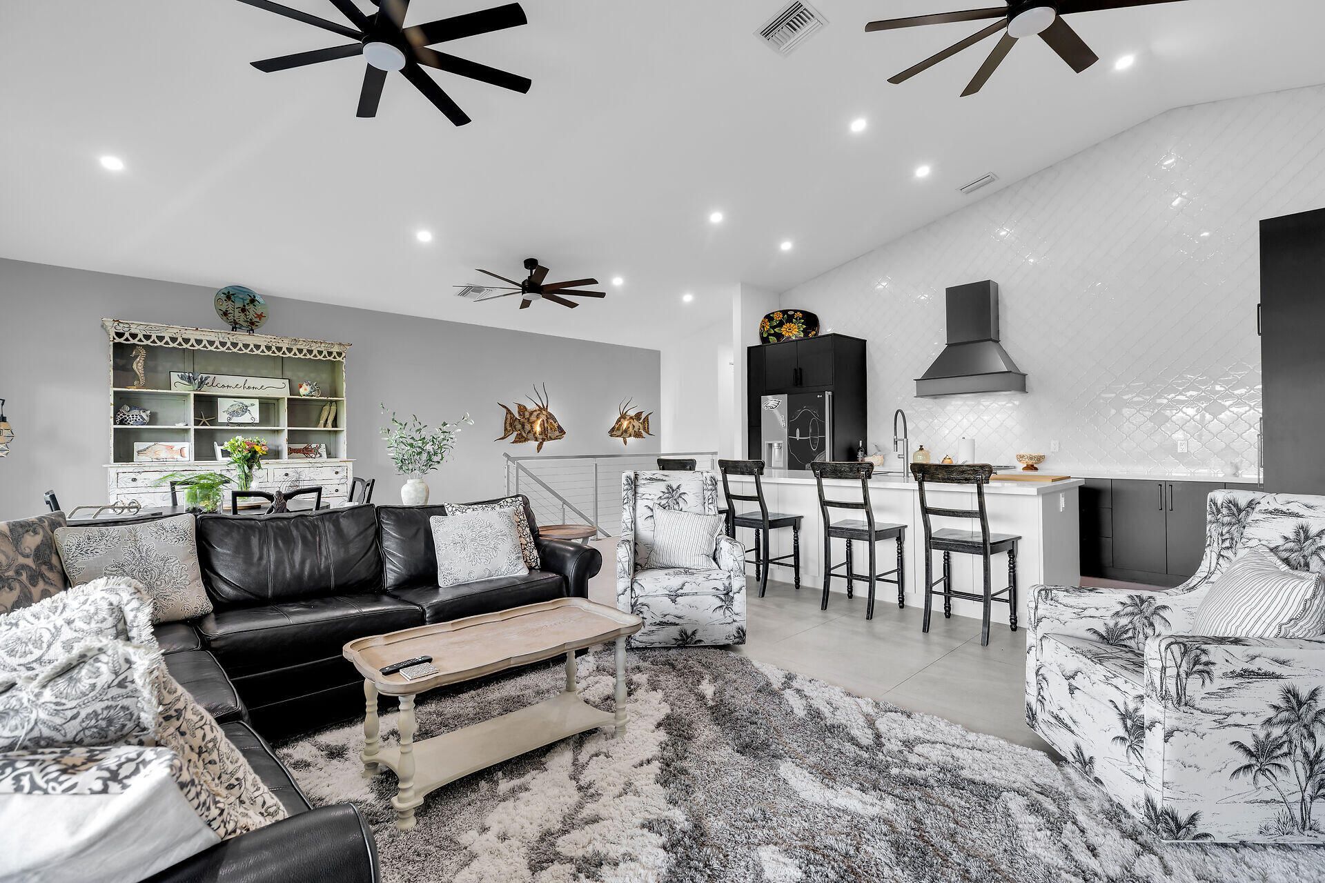 239 W Seaview Drive, Duck Key, FL 33050 Photo