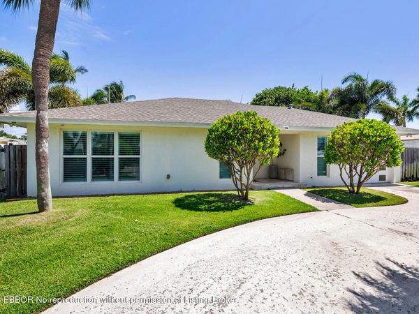 202 Maryland Drive, Lake Worth Beach, FL 33460