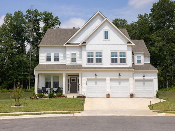 2375 HAWKSHILL DRIVE, JEFFERSONTON, VA 22724