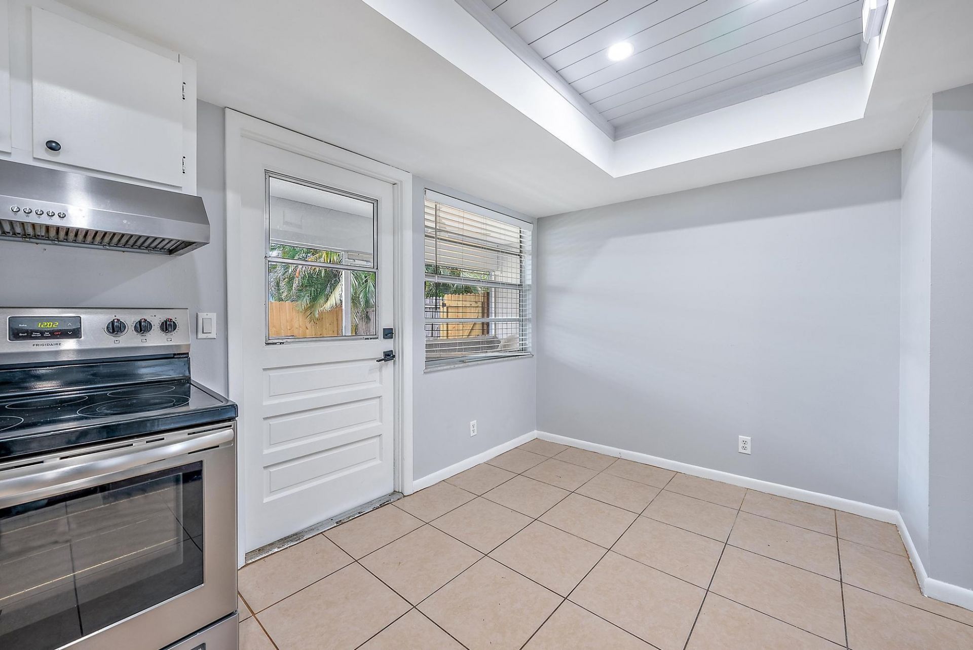 9050 E Highland Pines Boulevard, Palm Beach Gardens, FL 33418 Photo