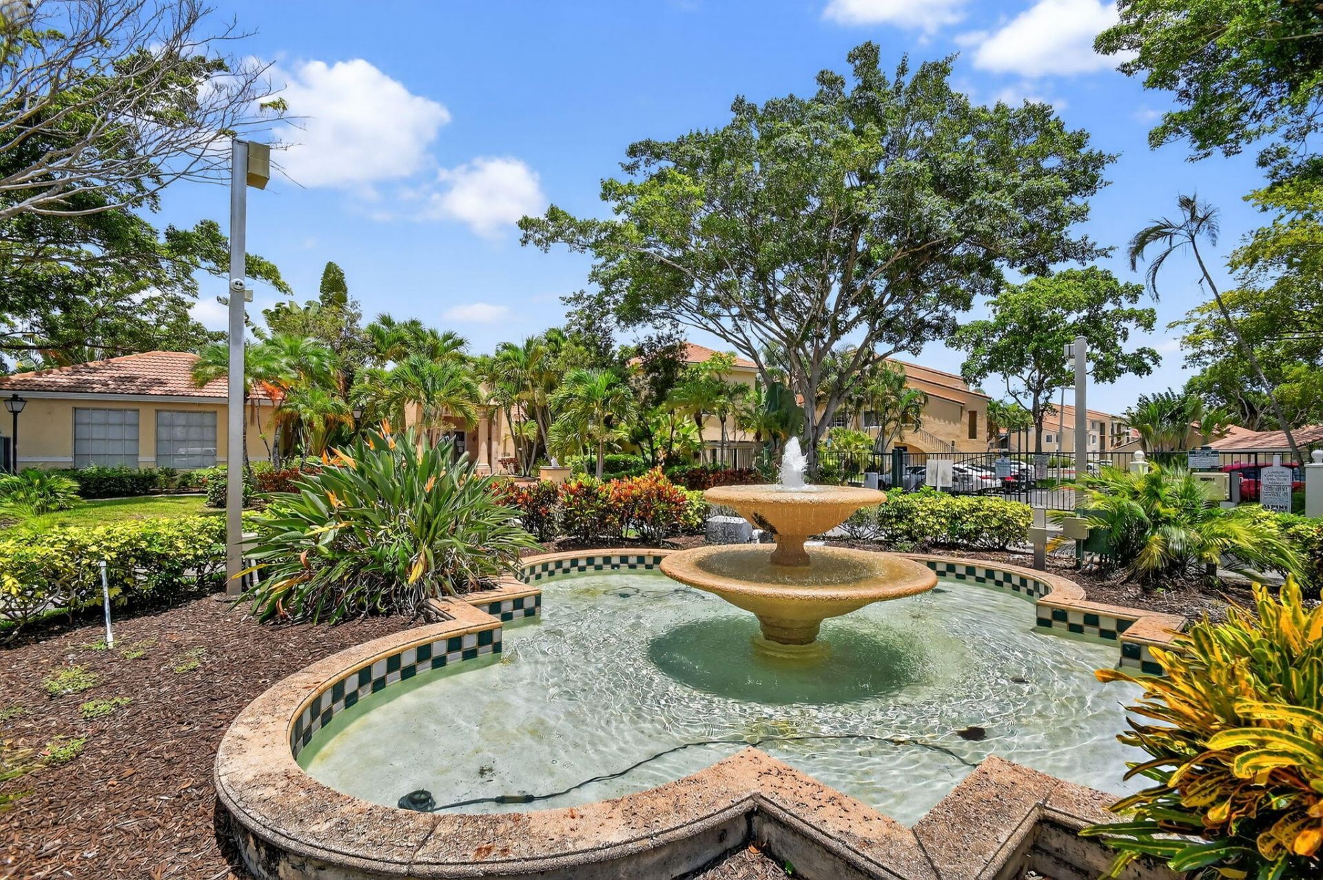 1733 Village Boulevard, Unit 105, West Palm Beach, FL 33409 Photo