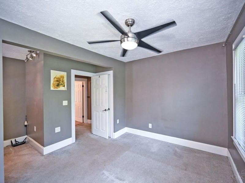 5830 Woodmont Avenue, Cincinnati, OH 45213 Photo 25