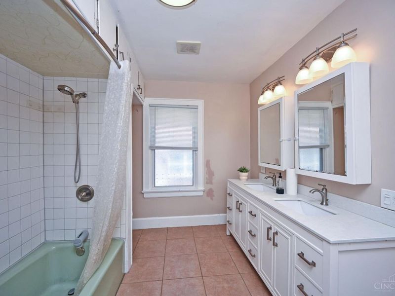 5830 Woodmont Avenue, Cincinnati, OH 45213 Photo 27
