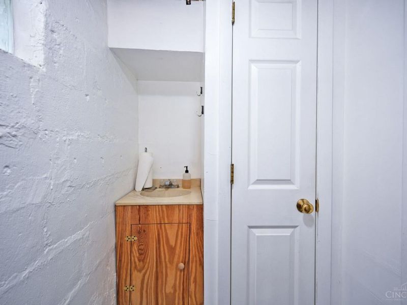 5830 Woodmont Avenue, Cincinnati, OH 45213 Photo 39