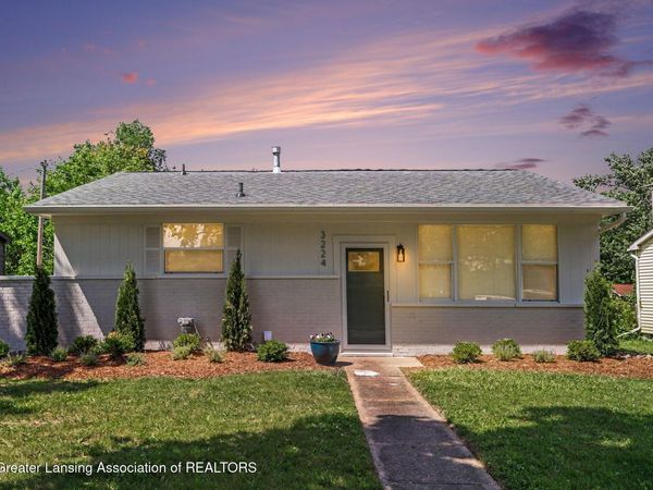 3224 Reo Road, Lansing, MI 48911