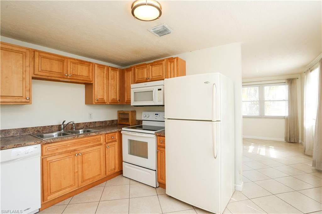 159 5th St , Naples, FL 34113 Photo