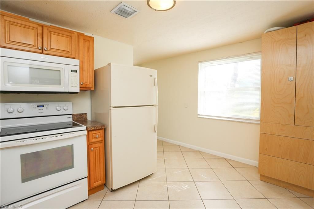 159 5th St , Naples, FL 34113 Photo