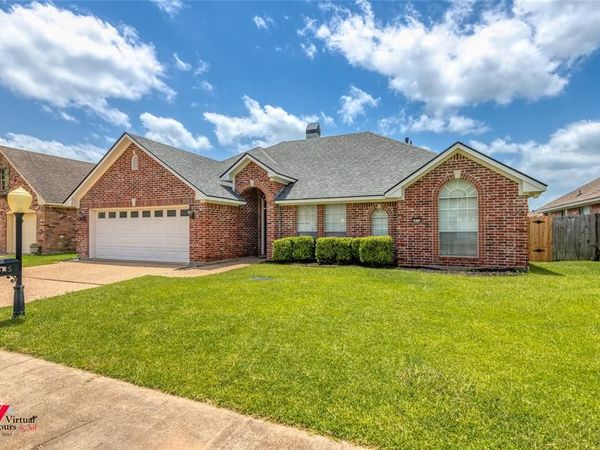 2015 Meadow Bend, Shreveport, LA 71118