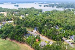 521 Misty Banks Drive photo 4