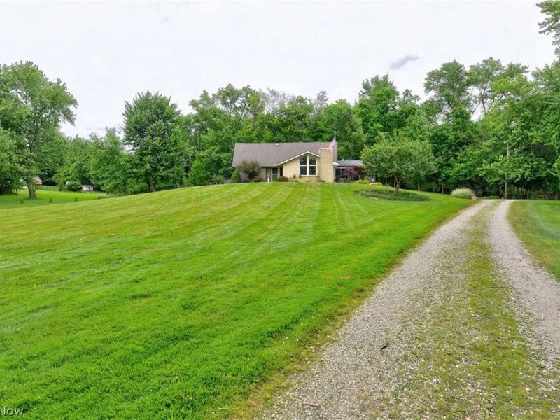 8897 Hillcrest Drive, Westfield Center, OH 44251 Photo 24