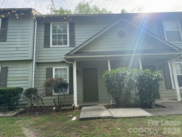 3912 Briarhill Drive , Charlotte, NC 28215