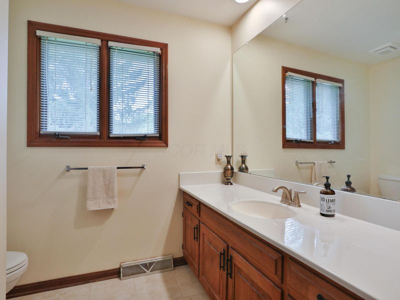 1079 Putney Drive , Columbus, OH 43085 Photo 35