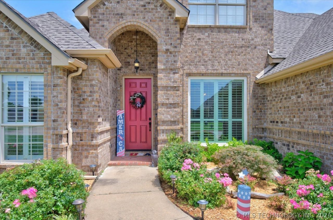 124 Prairie Ridge Court, Bartlesville, OK 74006 Main Photo
