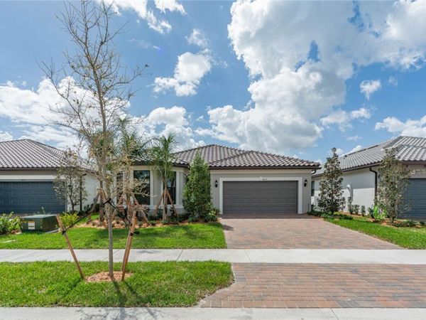4655 Pratt Circle, Vero Beach, FL 32967