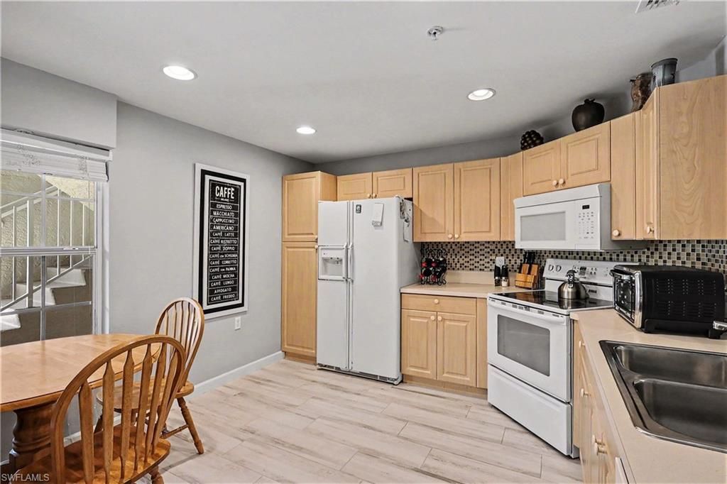 3031 Horizon Ln, Unit 2303, Naples, FL 34109 Photo