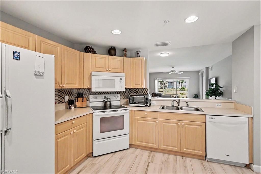 3031 Horizon Ln, Unit 2303, Naples, FL 34109 Photo