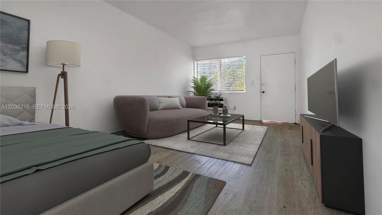 7717 Byron Ave, Unit 12, Miami Beach, FL 33141 Photo