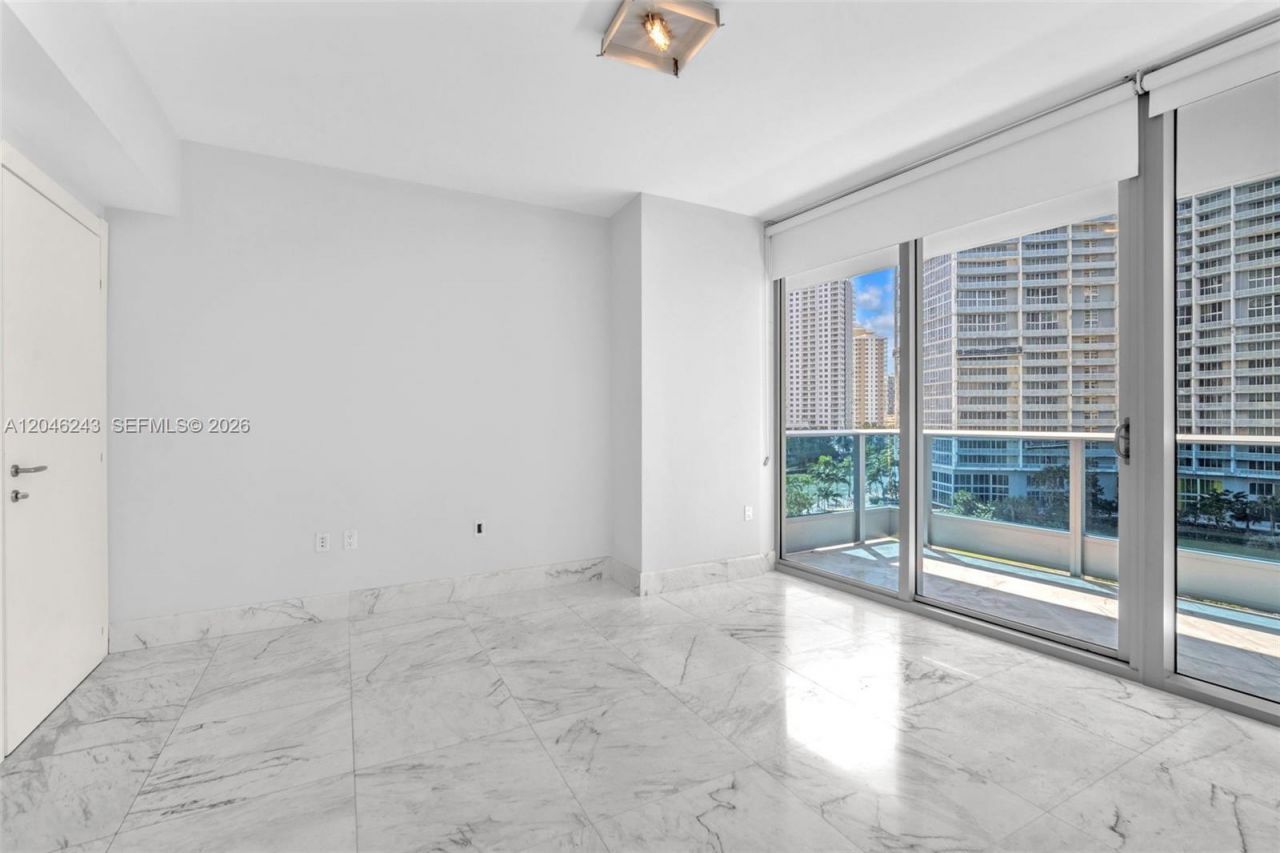 200 Biscayne Boulevard Way , Unit 509, Miami, FL 33131 Photo