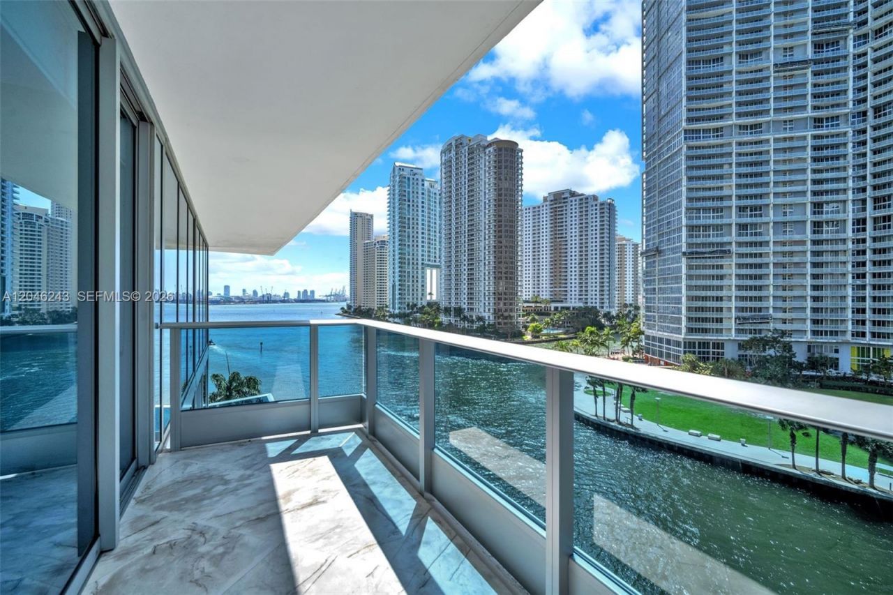 200 Biscayne Boulevard Way , Unit 509, Miami, FL 33131 Photo