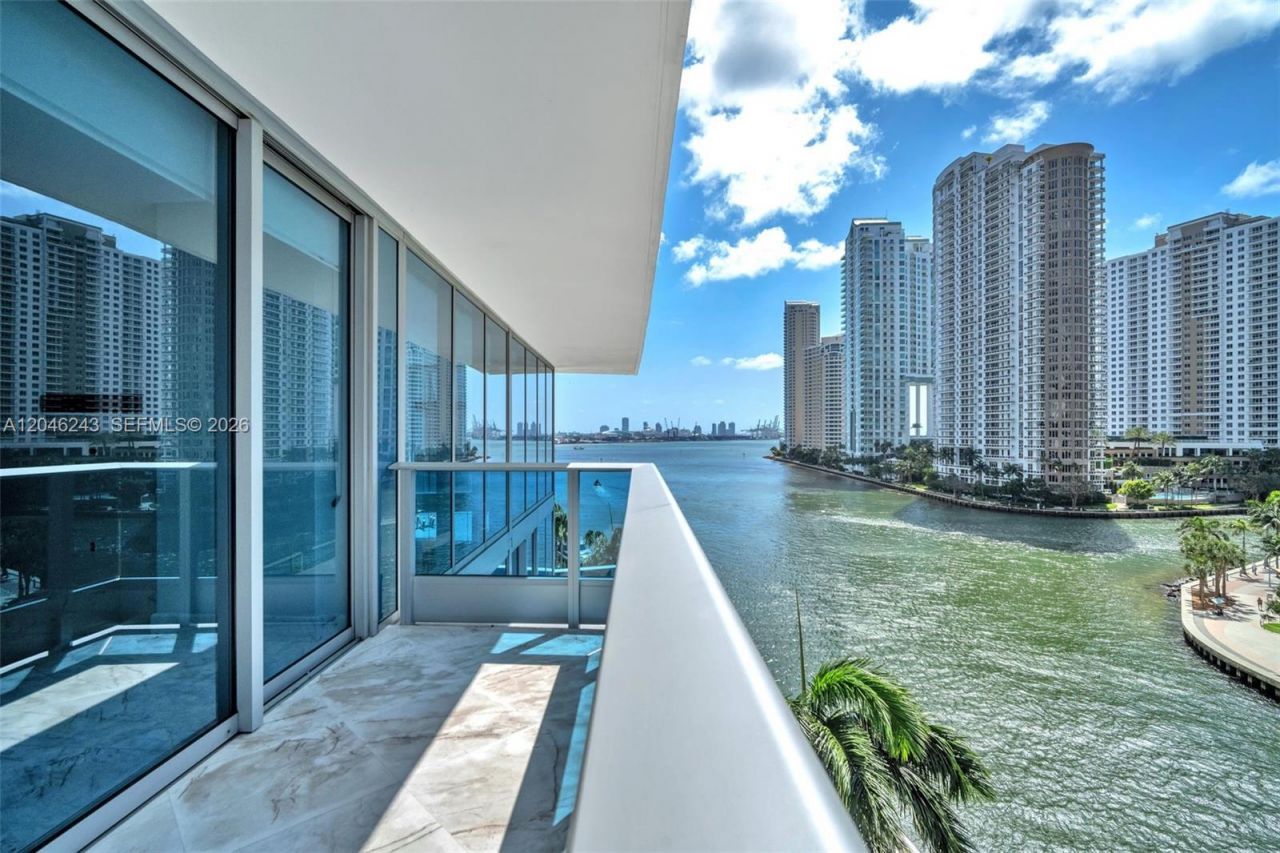 200 Biscayne Boulevard Way , Unit 509, Miami, FL 33131 Photo