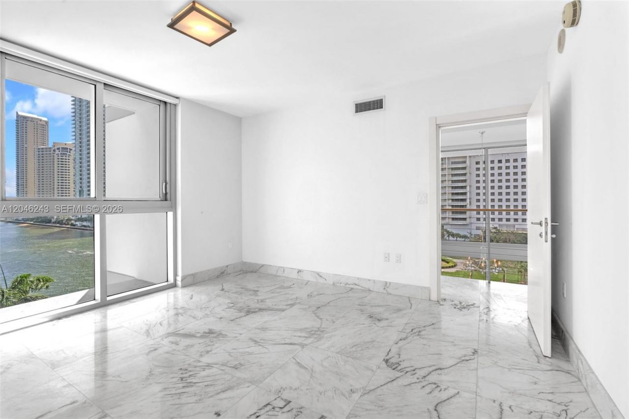 200 Biscayne Boulevard Way , Unit 509, Miami, FL 33131 Photo