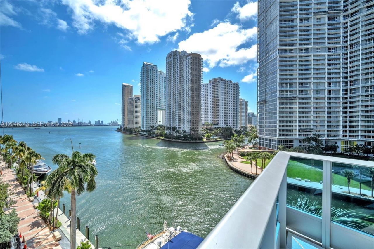 200 Biscayne Boulevard Way , Unit 509, Miami, FL 33131 Photo