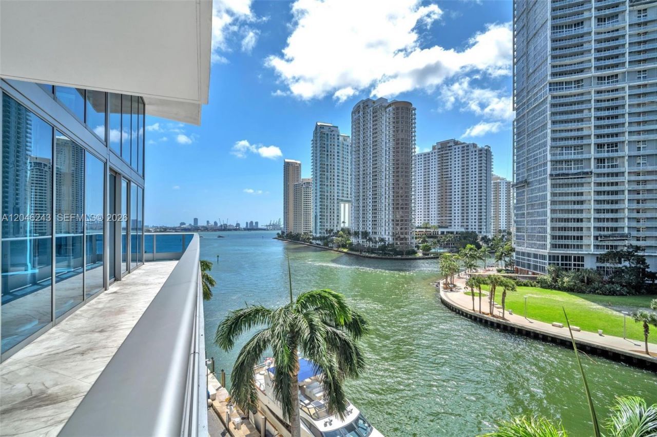 200 Biscayne Boulevard Way , Unit 509, Miami, FL 33131 Photo