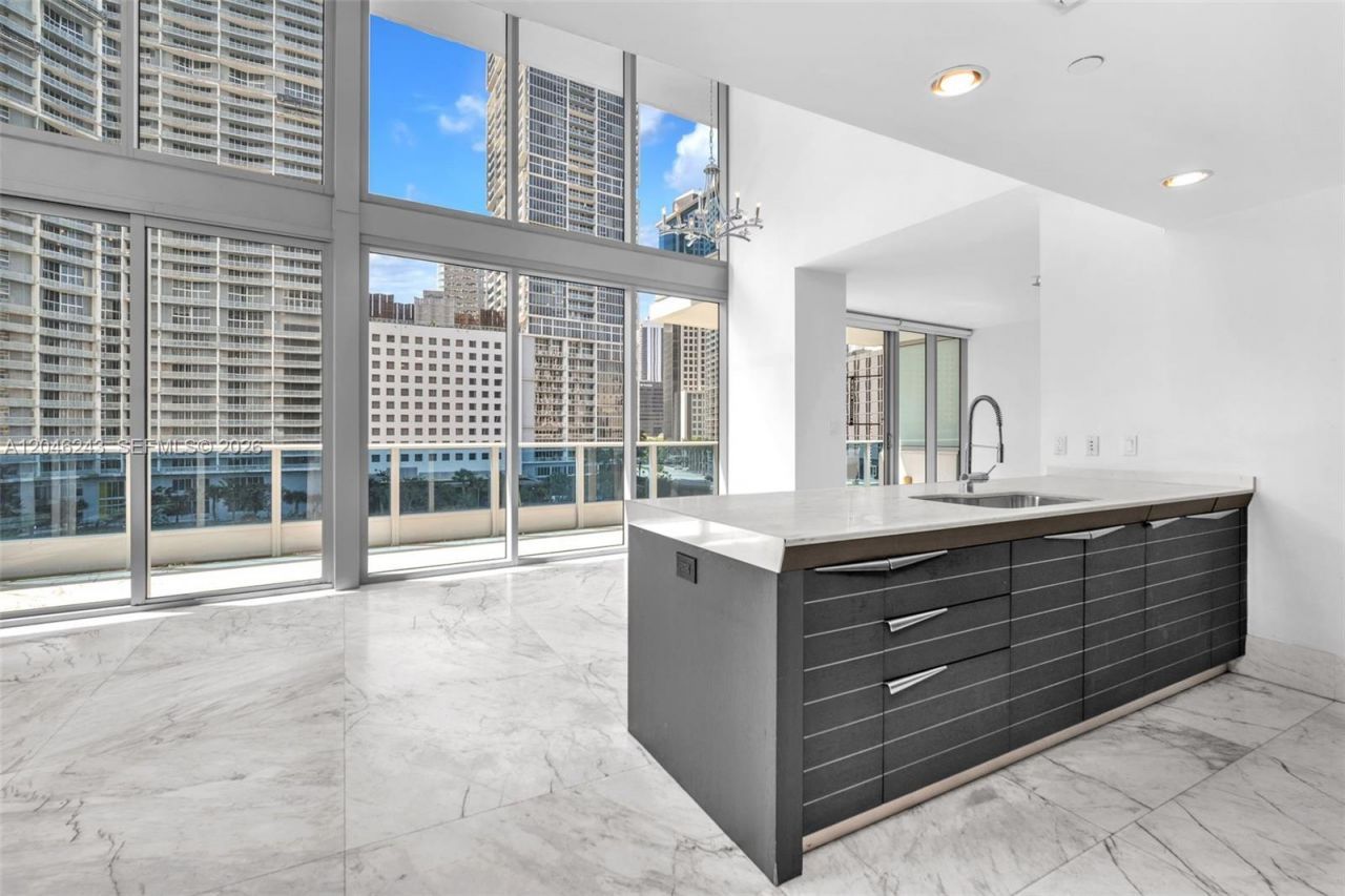 200 Biscayne Boulevard Way , Unit 509, Miami, FL 33131 Photo