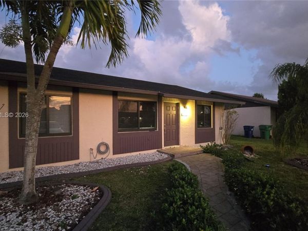 4737 SW 135th Pl , Unit 4737, Miami, FL 33175