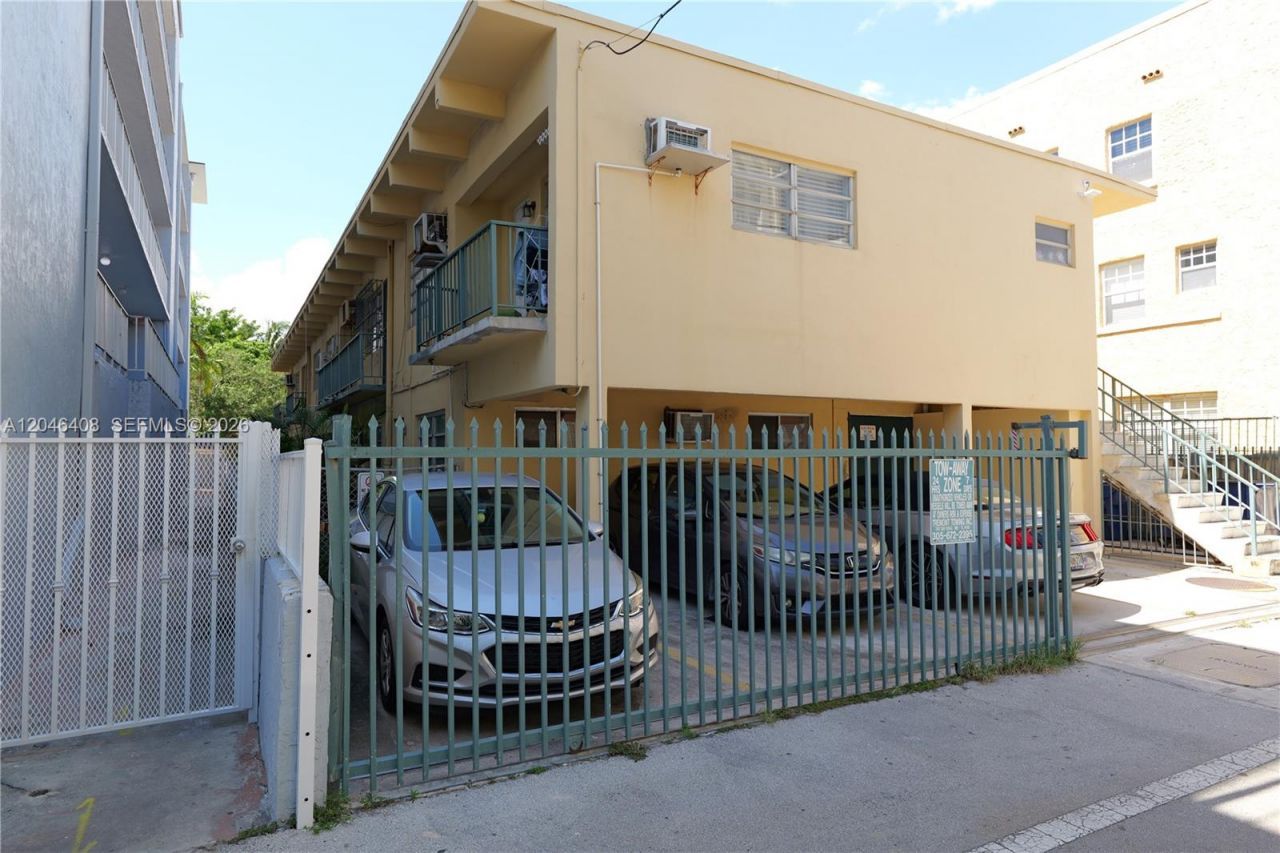 1245 Pennsylvania Ave, Unit 8, Miami Beach, FL 33139 Photo