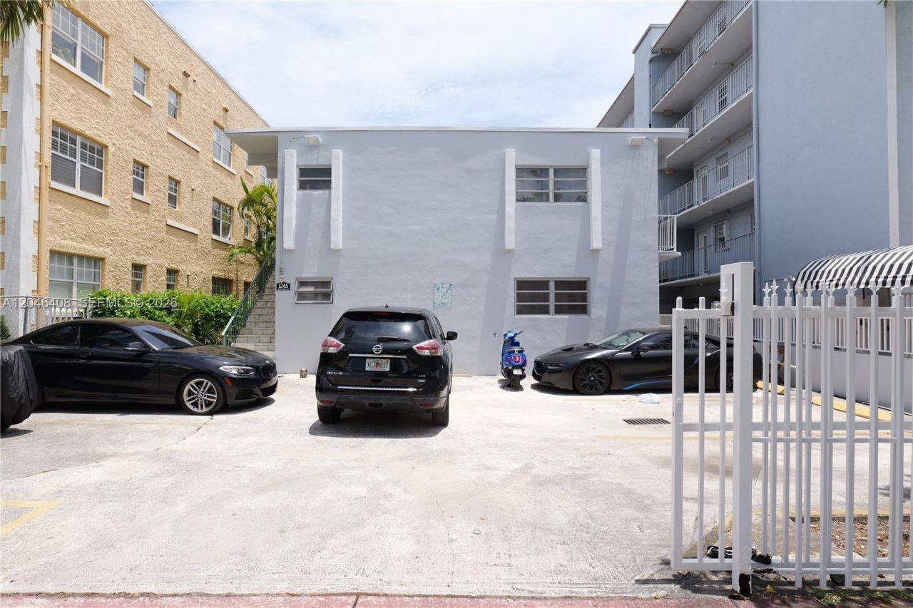 1245 Pennsylvania Ave, Unit 8, Miami Beach, FL 33139 Photo
