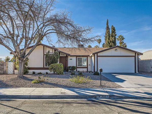 3665 Bronco Road , Las Vegas, NV 89103
