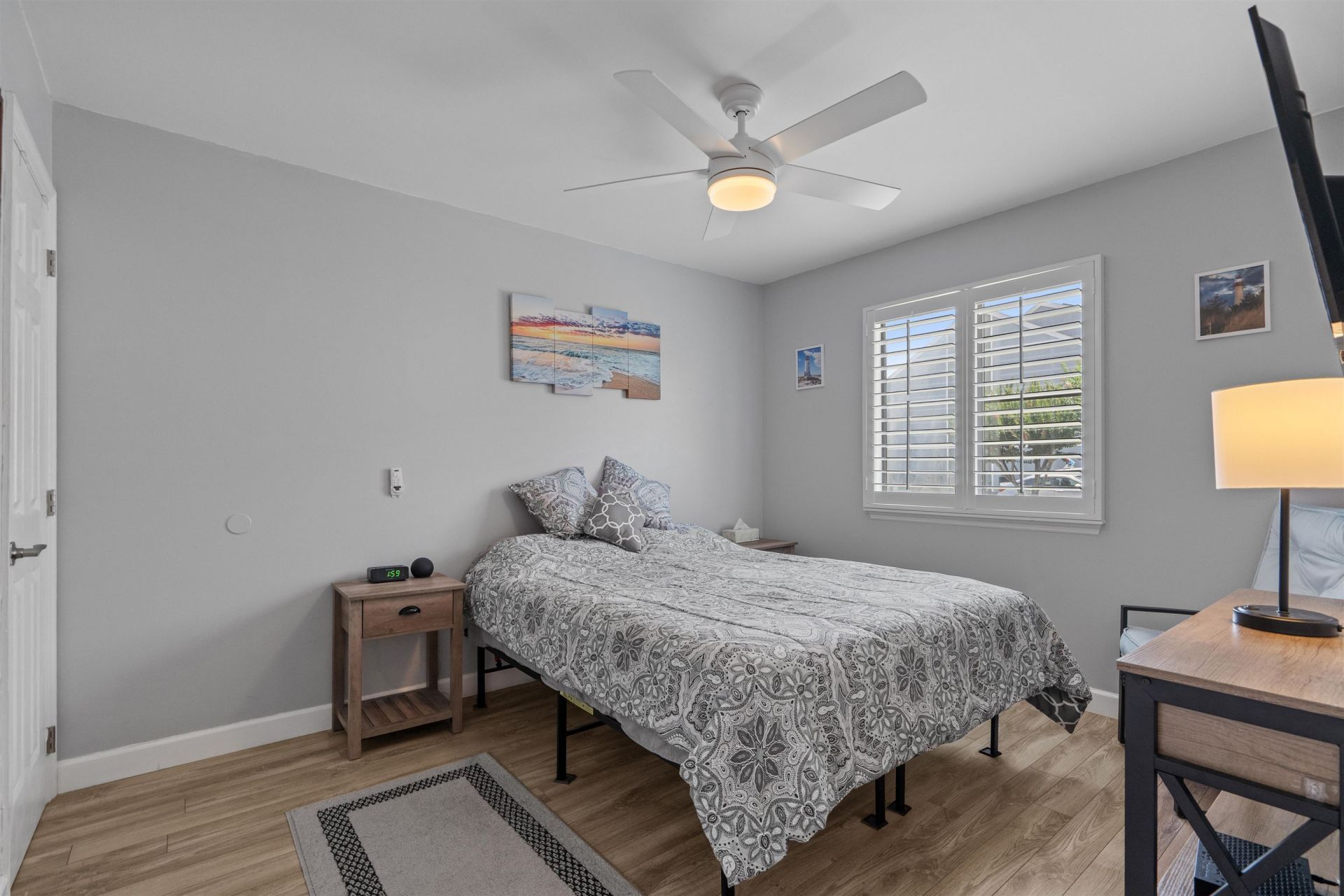 1890 Colony Dr. Photo 13