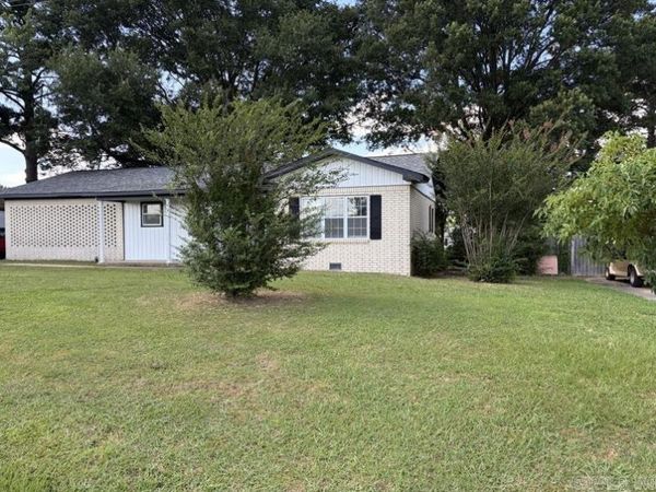 618 Madden Rd , Jacksonville, AR 72076