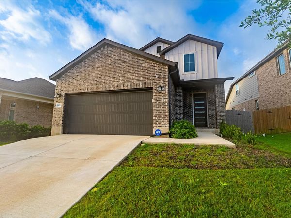 6413 Night Chinook DR, Buda, TX 78610