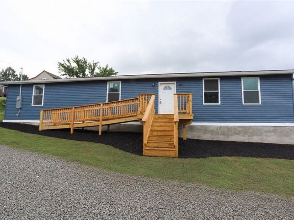 1172 Fifth Street , Westmoreland City, PA 15692